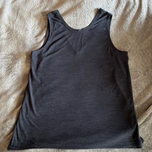 Old Navy Breathe On V-Back Tank